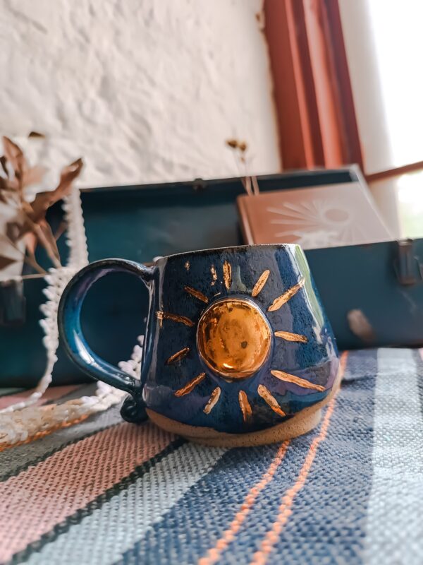 Xícara Dourado Cósmico Azul