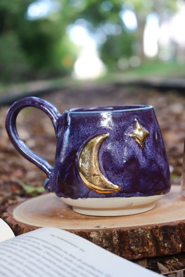 Caneca Noite Estralada roxa